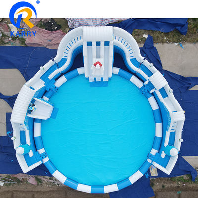 Übergroßes Pool Eisbär Wasserrutsche PVC Erwachsenengröße Wasserspielzeug für 10 Passagiere