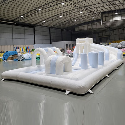 Weißes PVC Unisex Outdoor Hindernisfeld aufblasbares Soft Play-Gerät Kinderspielplatz Rutsche Wasser aufblasbar mit Pool