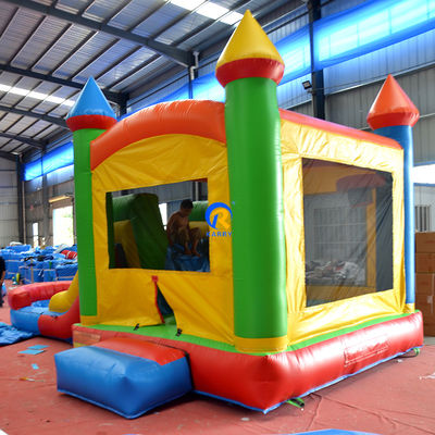 angepasste Farbe Pvc Regenbogen aufblasbares Sprunghaus mit Schieberegler