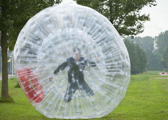 Entdecken Sie die Spannung des aufblasbaren Wasser Zorb Balls mit unserer erschwinglichen Mietoption