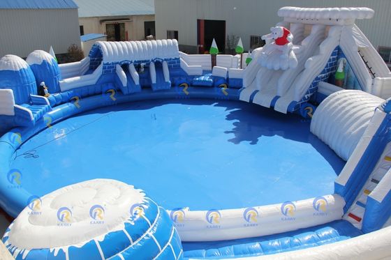 Genießen Sie den Spaß im Innenwasser mit einer aufblasbaren Wasserrutsche für 5-10 Passagiere und einem großen runden Pool