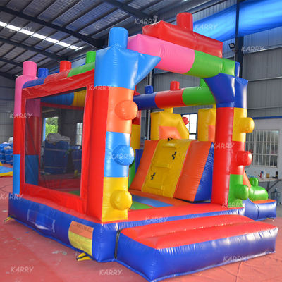 Erschwingliche aufblasbare Schlossslide-Kombination mit trendigem Bausteindesign