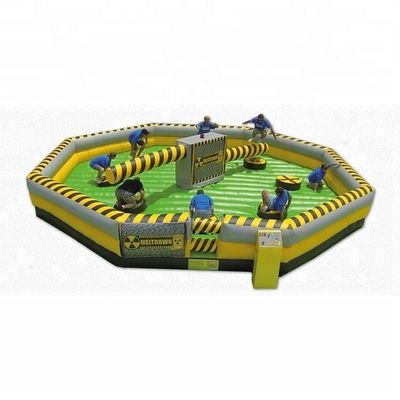 Erleben Sie den Nervenkitzel unseres aufblasbaren Wipeout Kurses perfekt für Partys und mehr