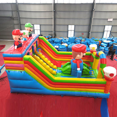 Kinderspielplatz im Freien Mario-Thema Lufttrampolin aufblasbare Sprungburg mit Rutsche