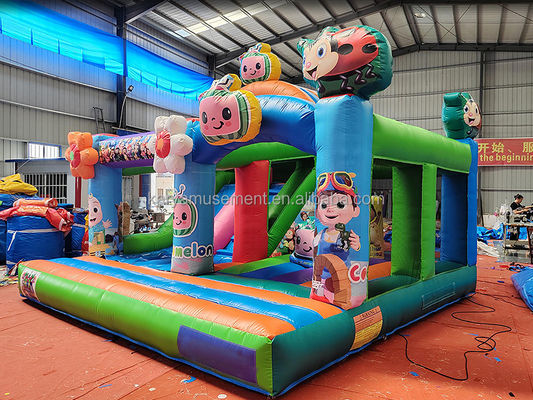 CE/EN71/EN14960 Zertifizierter Cocomelon-Themen-Trampolin für Kinderpartys mit Rutsche