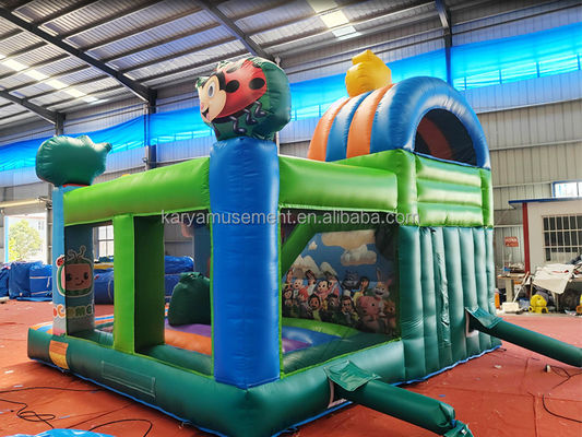 CE/EN71/EN14960 Zertifizierter Cocomelon-Themen-Trampolin für Kinderpartys mit Rutsche