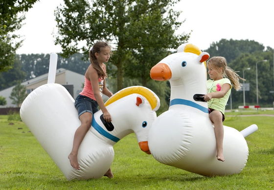 Interaktive Sportspiele Aufblasbare Derby-Rennpferd für Kinder und Erwachsene Materia PVC