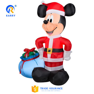Weihnachtswerbedekoration mit Spiderman-Design und Rot/Weiß-Farbschema