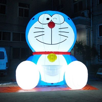 Farbenfrohe aufblasbare Doraemon mit Luftbläser und Zubehör