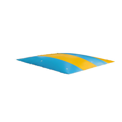Kommerzielle PVC Aufblasbare Sprungwolke Farbige Sprungkissen Pad für Kinder und Erwachsene