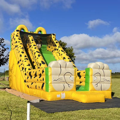 Digitales Drucken Gelber Leopard Druck aufblasbare Sprungwasserrutsche für Kinder und Erwachsene