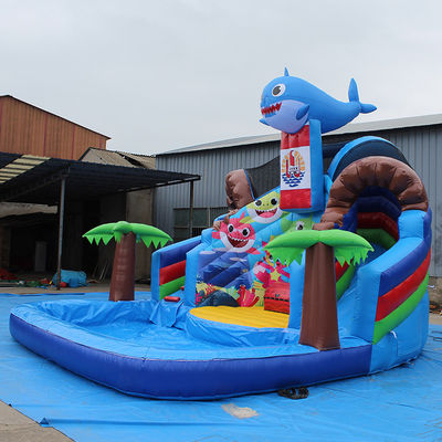 Benutzerdefinierte Farbe Beliebte kleine Hai aufblasbare Wasserrutsche mit Pool