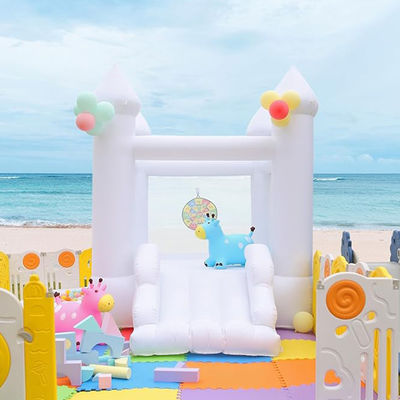 Baby weißes dekoratives PVC aufblasbares Sprunghaus für Familienfeiern
