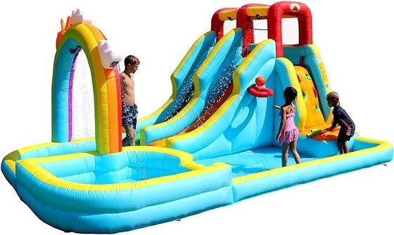 Regenbogen-Wasservorhang und Felsklettern aufblasbares Wasser Doppelslide-Park-Spiel für Kinder
