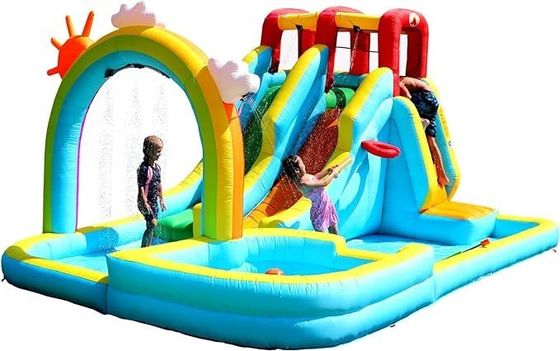 Regenbogen-Wasservorhang und Felsklettern aufblasbares Wasser Doppelslide-Park-Spiel für Kinder