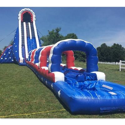 Ausrüstung für Vergnügungsparks Außen aufblasbares Spielzeug Wasserrutsche Maximalkapazität 100-500 kg PVC