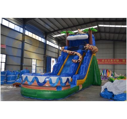 PVC-Wasserrutsche mit Schwimmbecken
