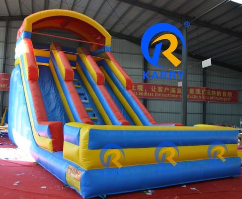 2023 Heisswasser-Slide-Combo-Pool mit Doppelspur-Rotationsdesign und PVC-Material