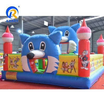 Vergnügungspark Fun City Aufblasbares Sprunghaus mit Tom und Jerry Thema OEM akzeptiert