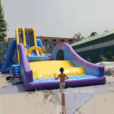 Große aufblasbare Drop Kick Slide für Erwachsene PVC Material Personalisierte Auswahl