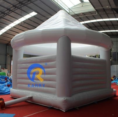 Maßgeschneiderte weiße aufblasbare Hochzeit Trampolin Sprungbett 4 * 4m für Erwachsene Party Sprung