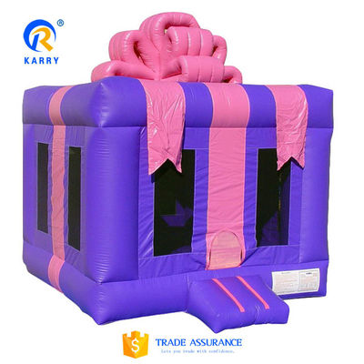 Eigenschaften PORTABLE Aufblasbare schicke Geschenkbox Wasser Jumper Türsteher Haus zum Verkauf