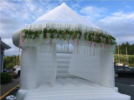 Hochzeitsfeier Weiße Sprungburg aufblasbare Sprungburg am Meer Reparaturkits Erwachsene