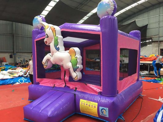 Digitales Drucken Regenbogen-Einhorn PVC Aufblasbares Purpurschloss