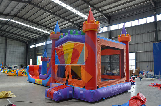 Holen Sie sich das Beste aus beiden Welten mit unserem kommerziellen Knight aufblasbaren Sprunghaus-Slide