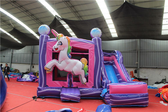 5x5m aufblasbare Regenbogen-Einhorn-Sprungschloss-Slide-Kombination angepasste Farbkollektion