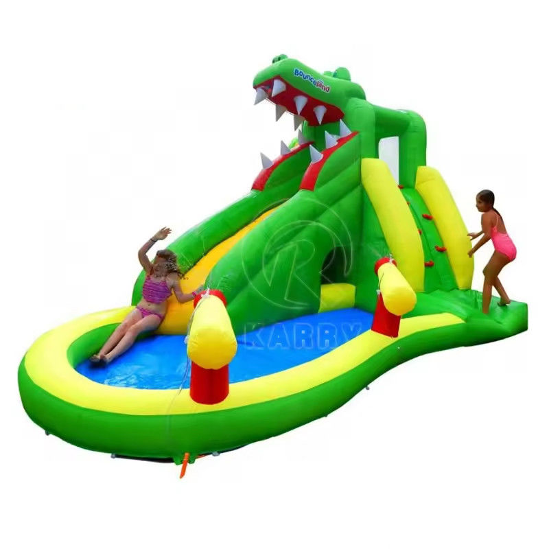 PVC-Material Kinderspiel Outdoor Kleines aufblasbares Wasserpark Spiele mit und 5-10 Passagiere