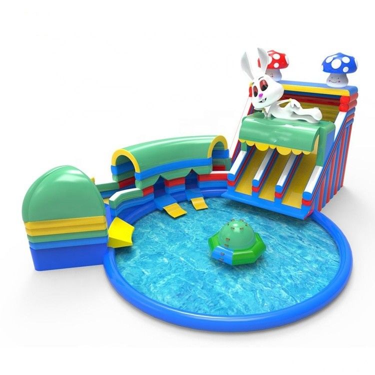 Maximalkapazität 100-500 kg Aufblasbarer Wasserpark Wasserattraktionen Vergnügungspark für Partys
